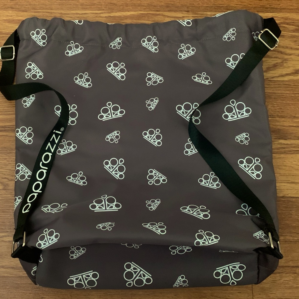 Paparazzi back pack